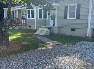 914 S Lindell Rd UNIT B, Greensboro, NC 27403