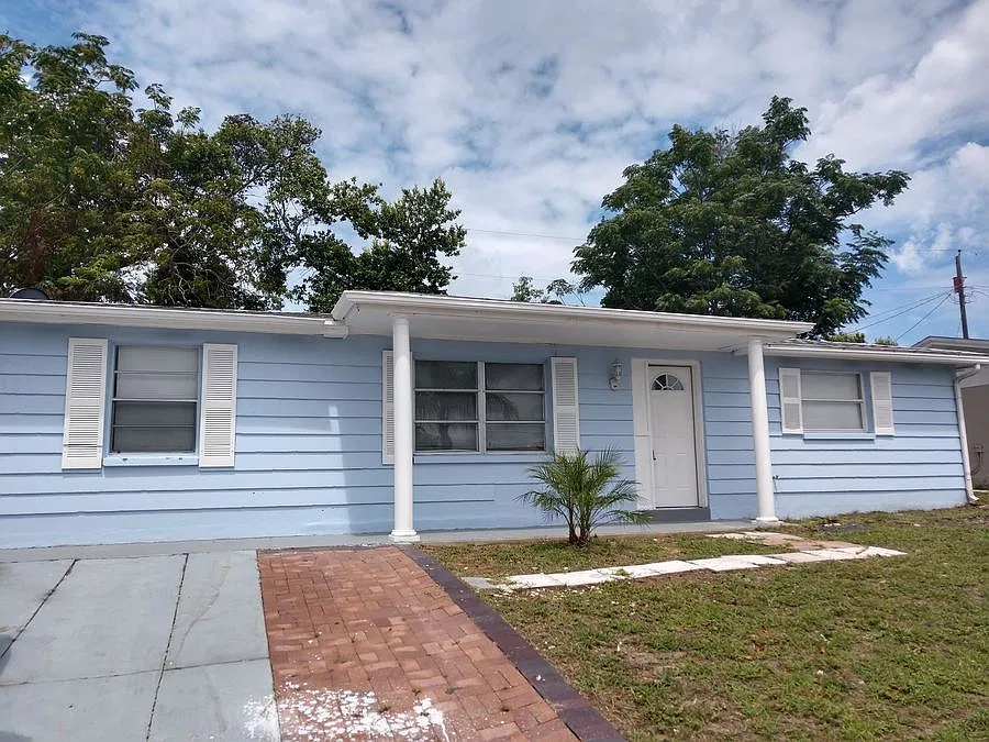 3337 Clydesdale Dr