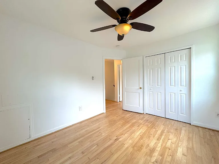 5700 Fenwick Dr — Photo 26