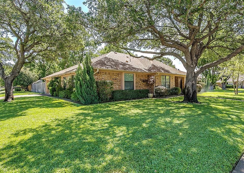 1st image of 4908 Pebble Ct