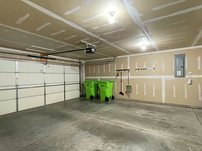 2761 Morallion Dr — Photo 15