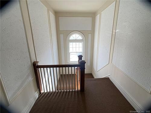4th image of 137 Fountain St APT B7