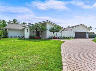 514 Parkwood Ln, Naples, FL 34103