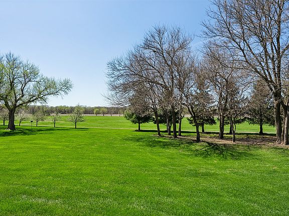 3rd image of 22824 Valley View Trl