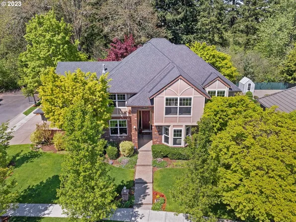 16625 NW Mission Oaks Dr, Beaverton, OR 97006