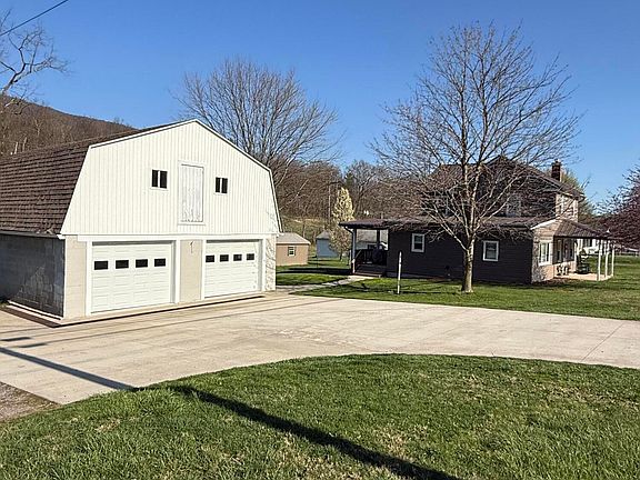 2nd image of 2391 Raystown Rd