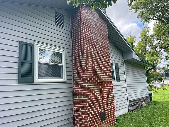 5th image of 1102 W Chester Ave