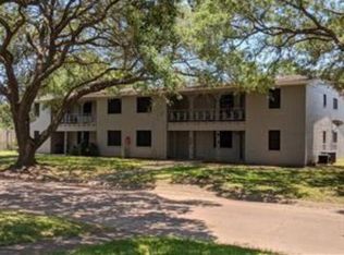 1867 Florida Dr, Seabrook, TX 77586