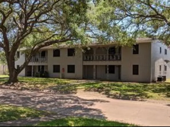 1867 Florida Dr, Seabrook, TX 77586