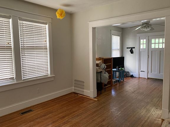 3rd image of 1405 Melrose Pkwy