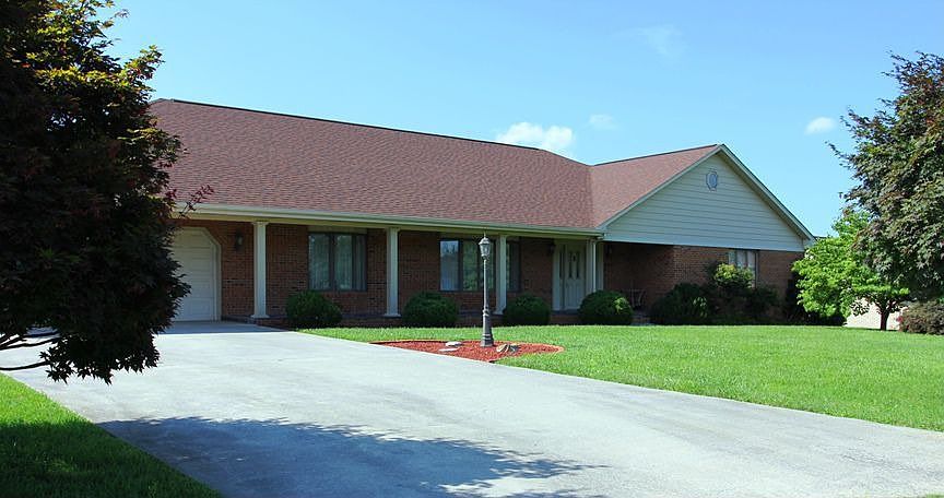 11 Aspen Drive