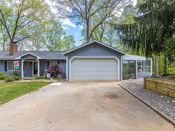 4th image of 264 Pine Knob Cir