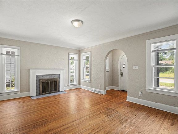5th image of 1807 Carney Ave