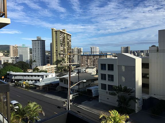 View towards Diamond Head