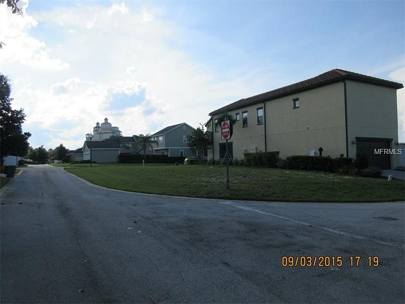 2nd image of 1203 Molona St
