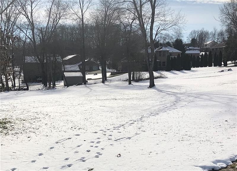 1st image of 111 Dakotah Dr