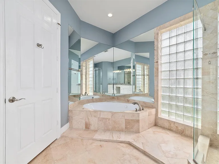 32610 Whitburn Trl — Photo 37