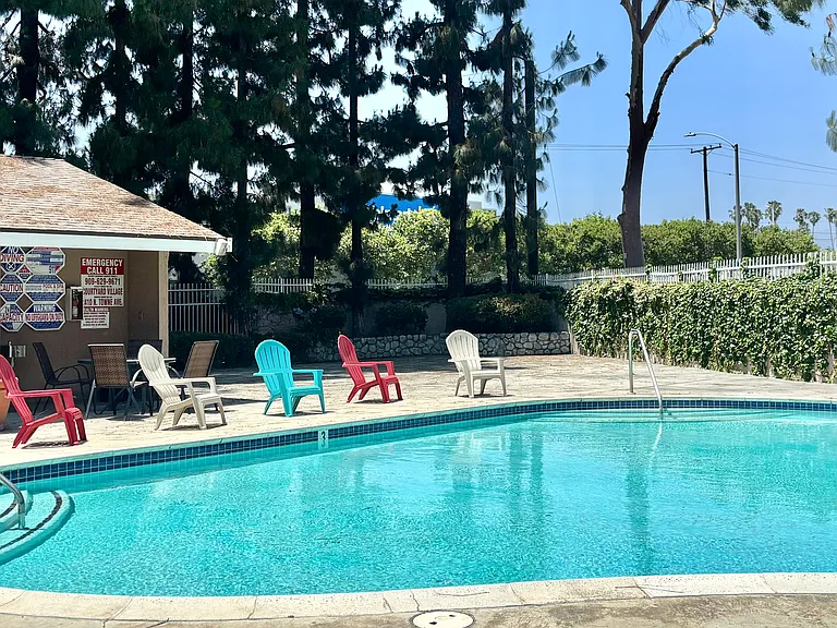 2410 N Towne Ave #35 — Photo 15