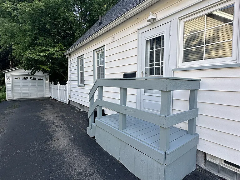 285 Merchants Rd — Photo 3