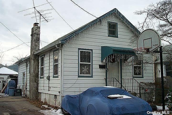 1st image of 57 E Chicago Ave