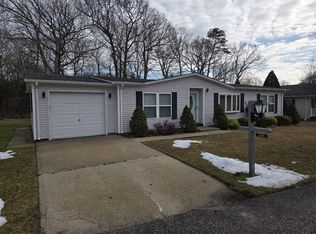 1407-129 Middle Rd, Calverton, NY 11933