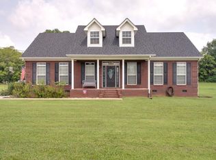 310 Sunny Side Dr, Chapel Hill, TN 37034