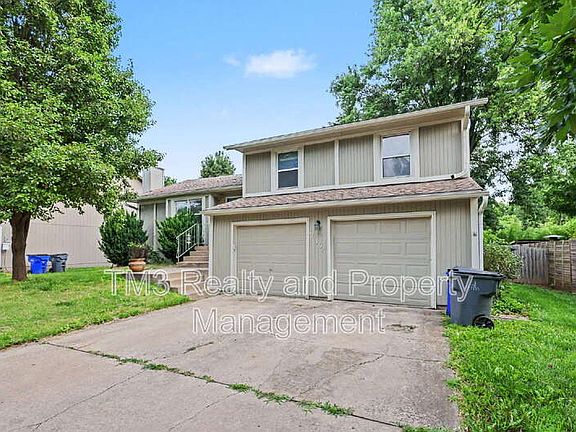 3rd image of 16104 W 124th Cir
