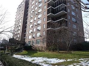 2nd image of 5355 Henry Hudson Pkwy W APT 2FG
