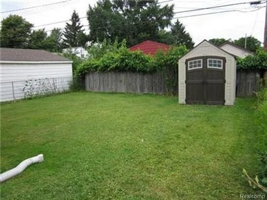 5th image of 53 E Harwood Ave