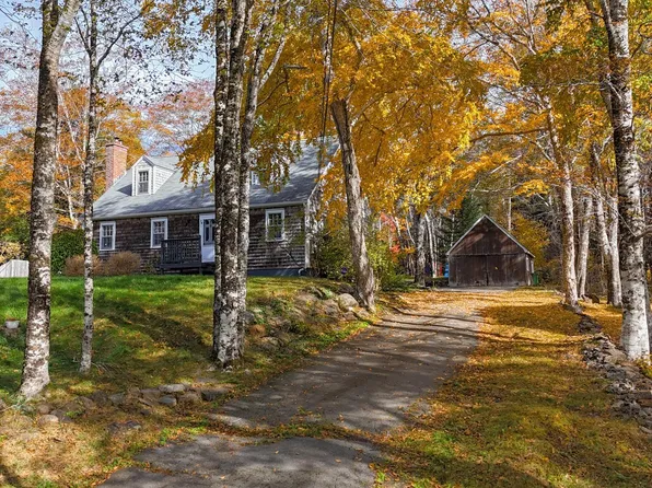 1077 Conquerall Mills Rd, Lunenburg, NS B4V 6A3