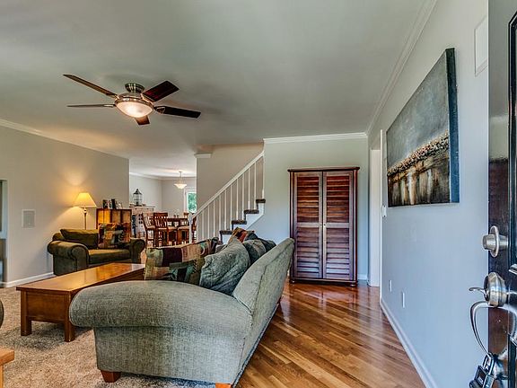 4th image of 604 Limestone Ct