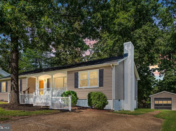 411 Mahogany Ln, Fredericksburg, VA 22408