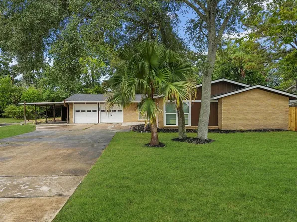 632 Meadowlawn St, La Porte, TX 77571