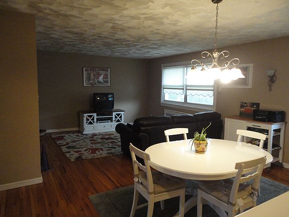4th image of 26831 82nd Ave