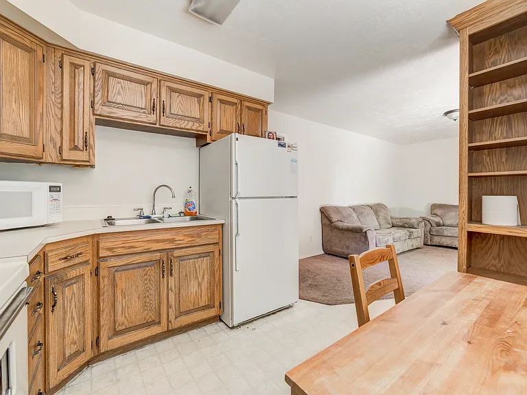 442 N 500 E #4 — Photo 5