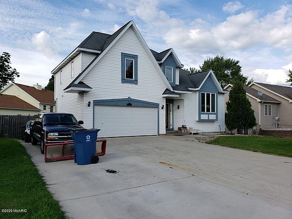 3rd image of 13673 Byran Dr