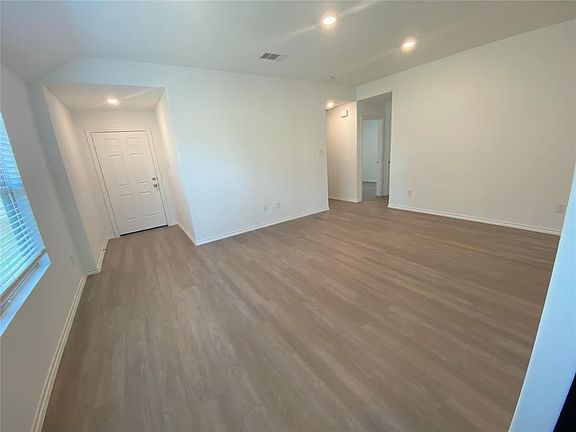 5th image of 11138 N Lake Mist Ln