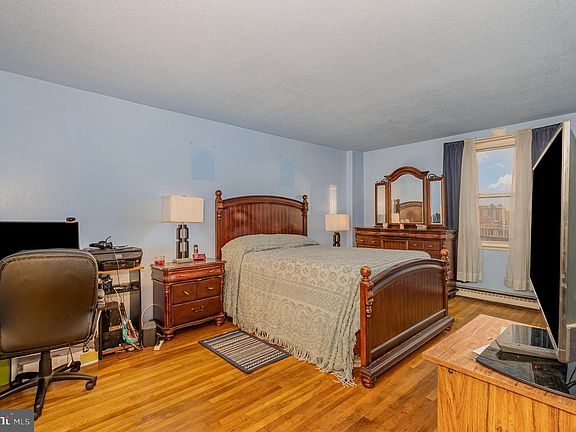 5th image of 1101 Saint Paul St Unit 1010