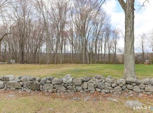 3 Southwest Rd, Waterbury, CT 06708