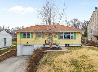 8022 Valley St, Omaha, NE 68124