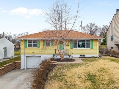 8022 Valley St, Omaha, NE, 68124