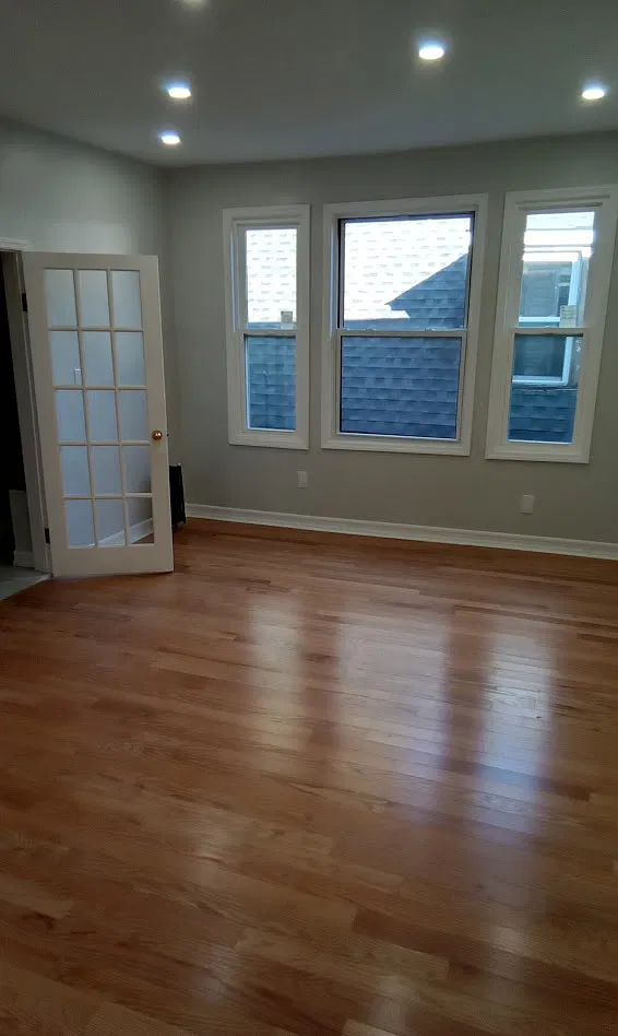 4 bed, 1000 sqft, $3,600 — Photo 1