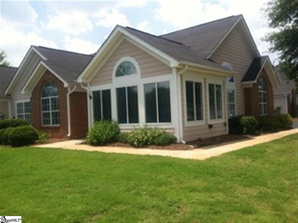 1st image of 303 Heritage Club Dr