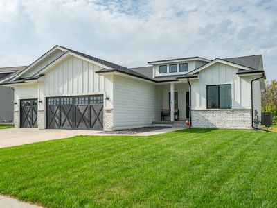 526 Sunset Dr SE, Altoona, IA, 50009