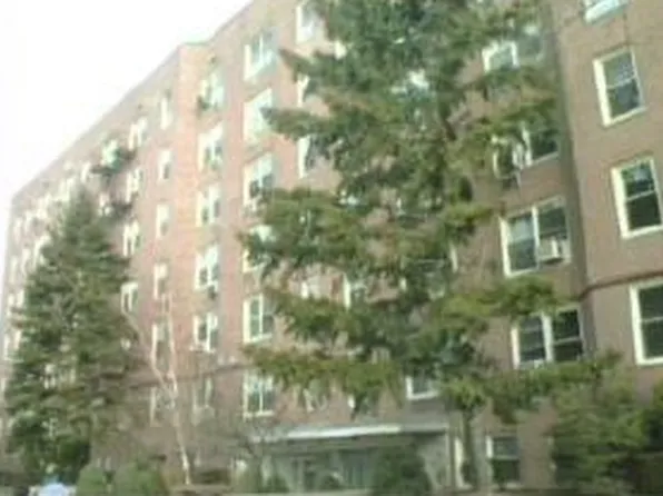 3395 Nostrand Avenue image 1 of 2