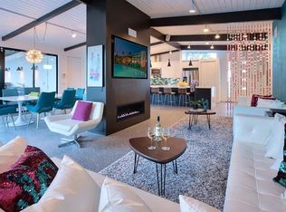 516 E Racquet Club Rd, Palm Springs, CA 92262