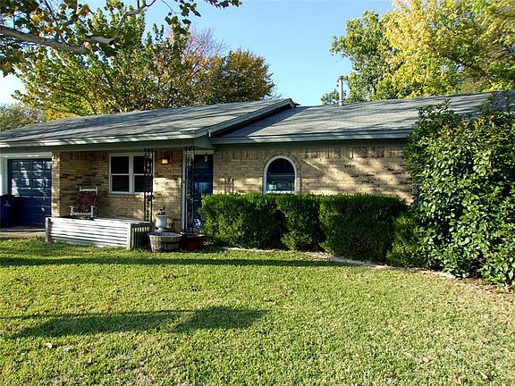2nd image of 5725 Saramac Dr