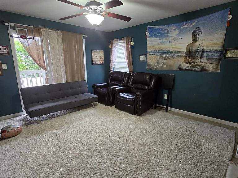 9201 Spring Creek Ln — Photo 12