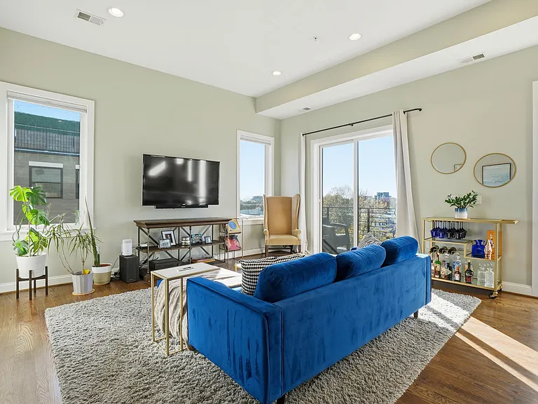 3222 Warder St NW #5 — Photo 7