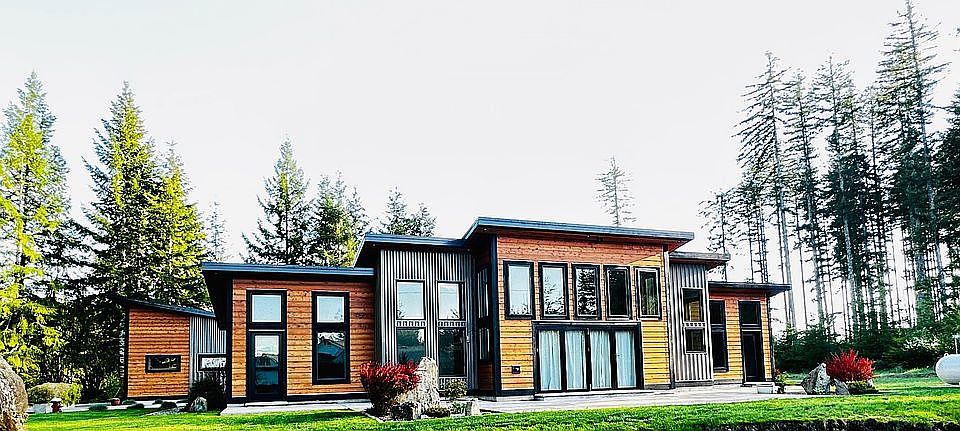 Porch side elevation  